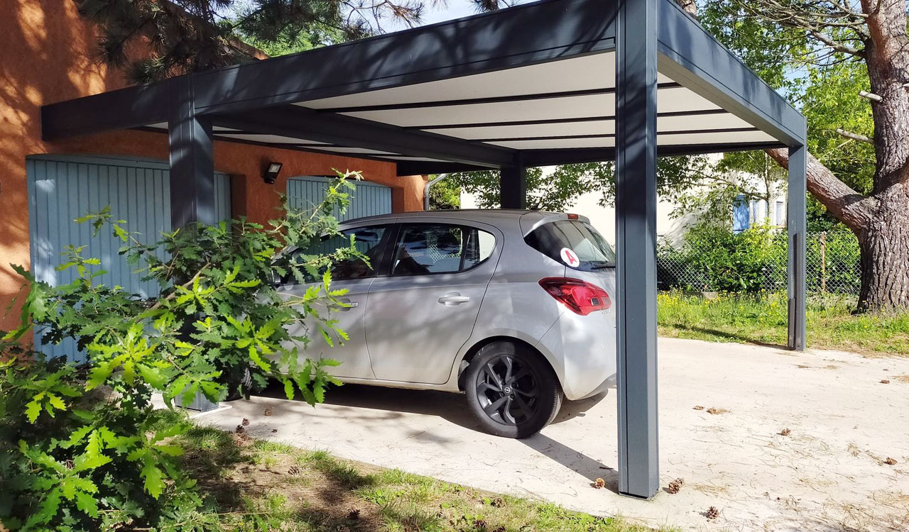 Carport design adossé aluminium Rénoval