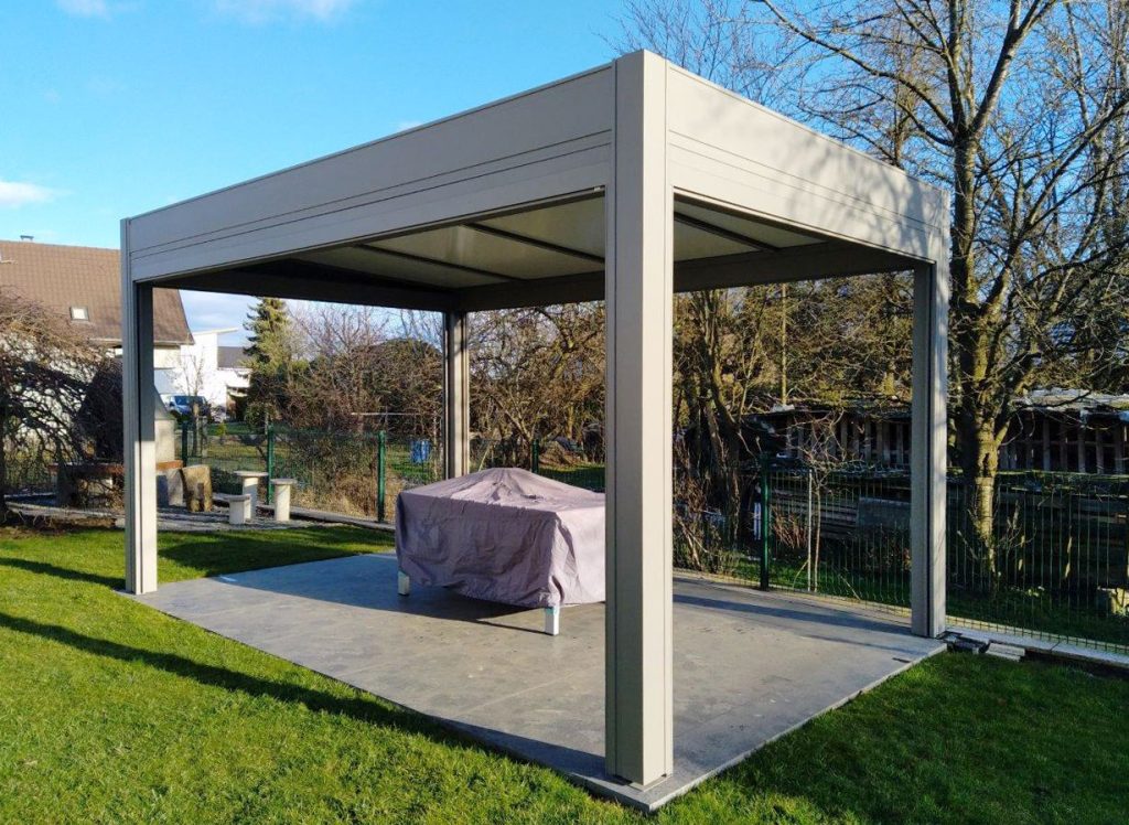 Les pergolas autoportées Rénoval en aluminium
