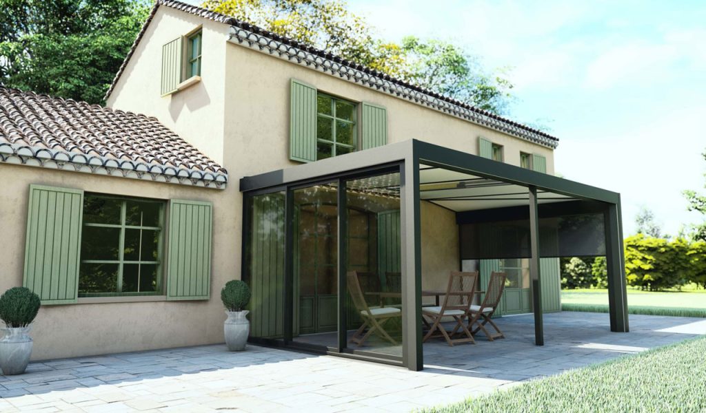 Pergola évolutive Rénoval, passez rapidement de la pergola à la véranda