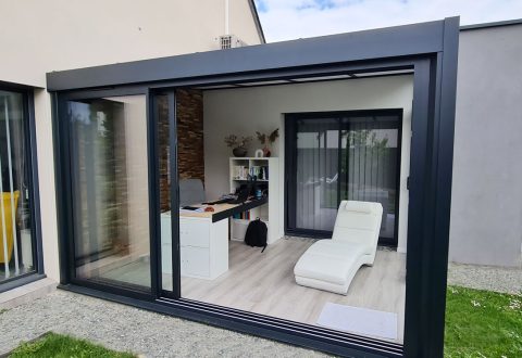 Extension de maison avec une nouvelle pièce